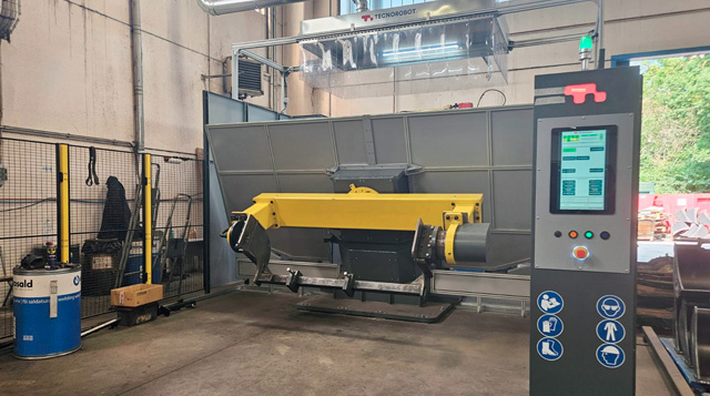 Automazione su misura per la saldatura di benne da escavatore thumbnail